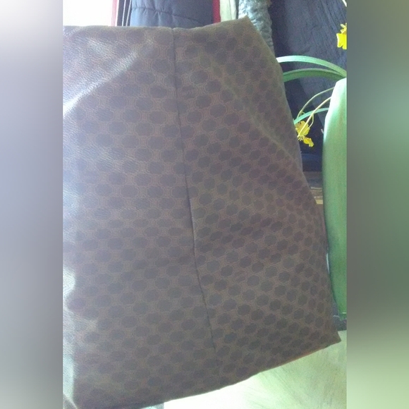 BEAUTIFUL CELINE DUFFLE BAG (EXTREMELY LARGE) FABULOUS CONDITION LEATHER TRIM - Picture 14 of 17